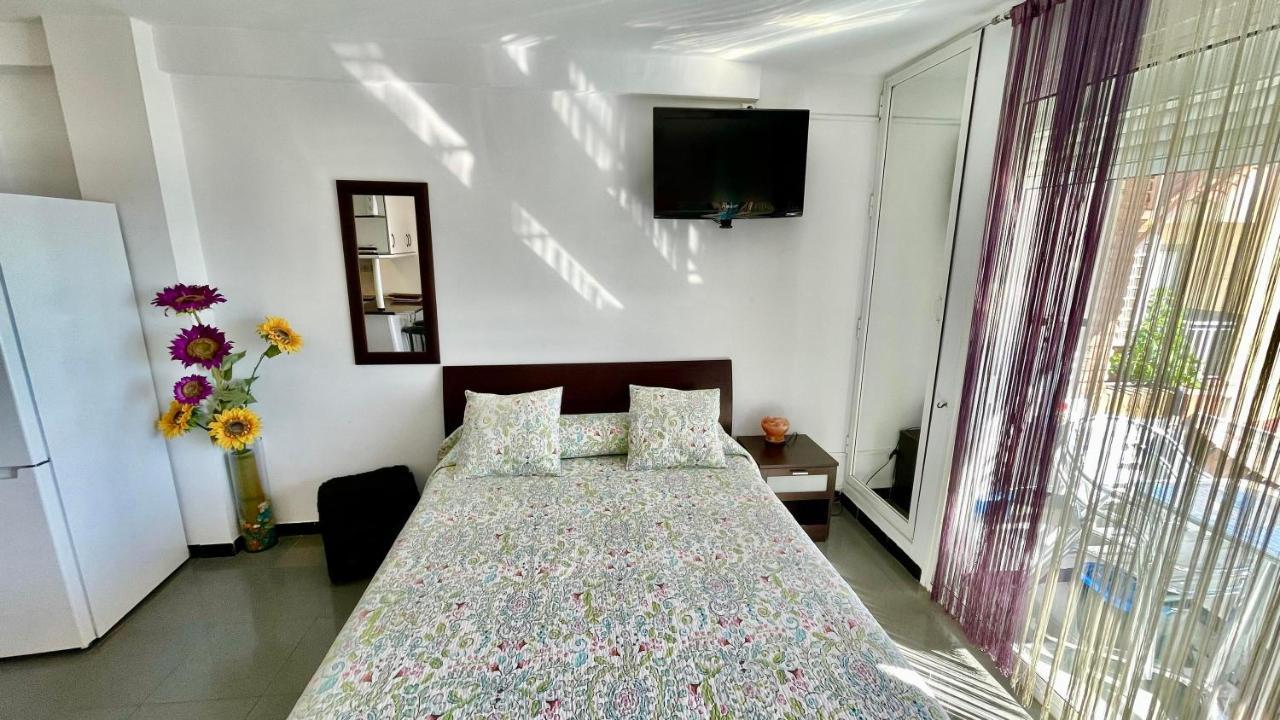 Bulto Carihuela Apartment Torremolinos Luaran gambar